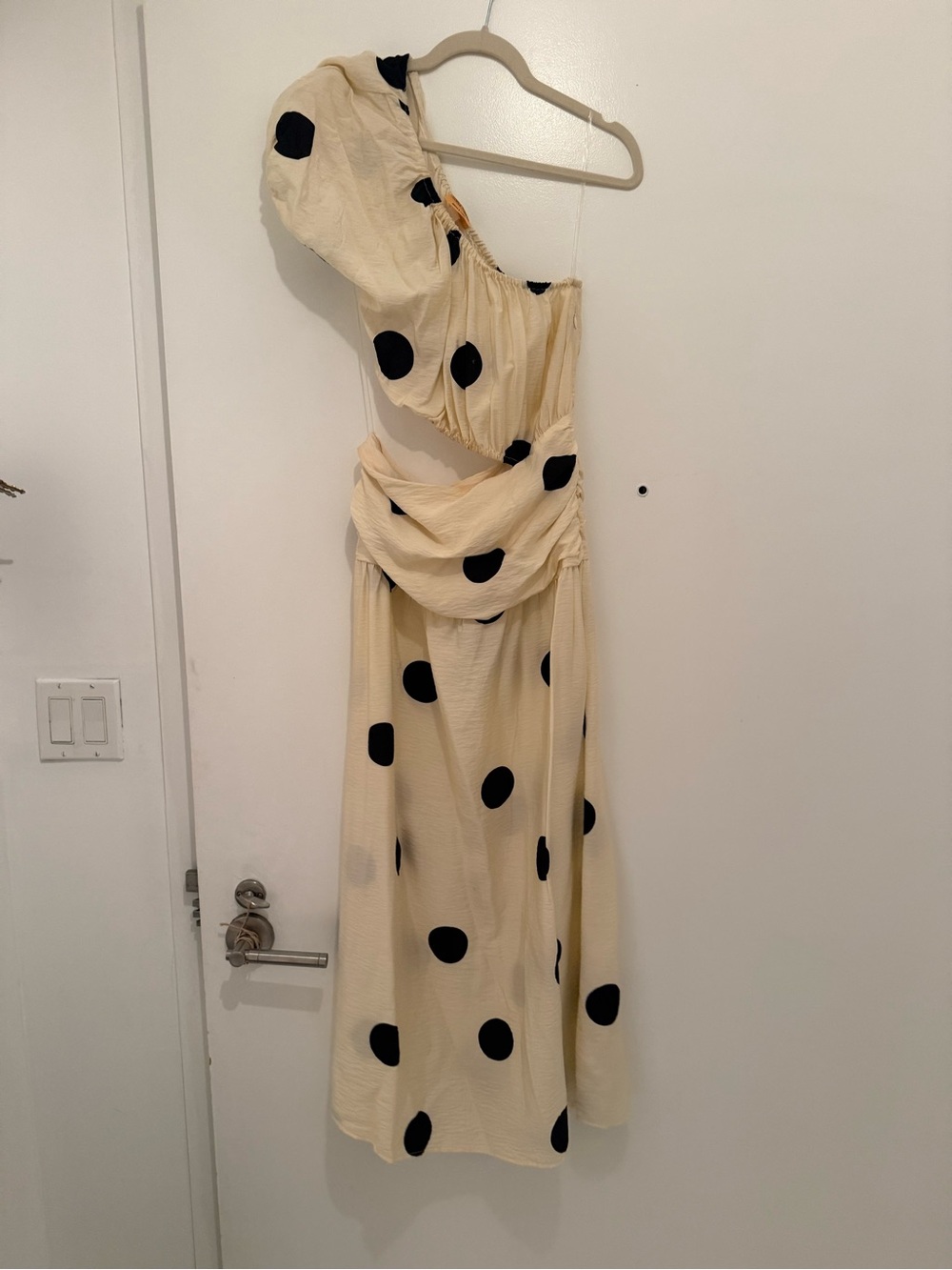 One-Shoulder Cream Polka Dot Midi Dress with Cutout